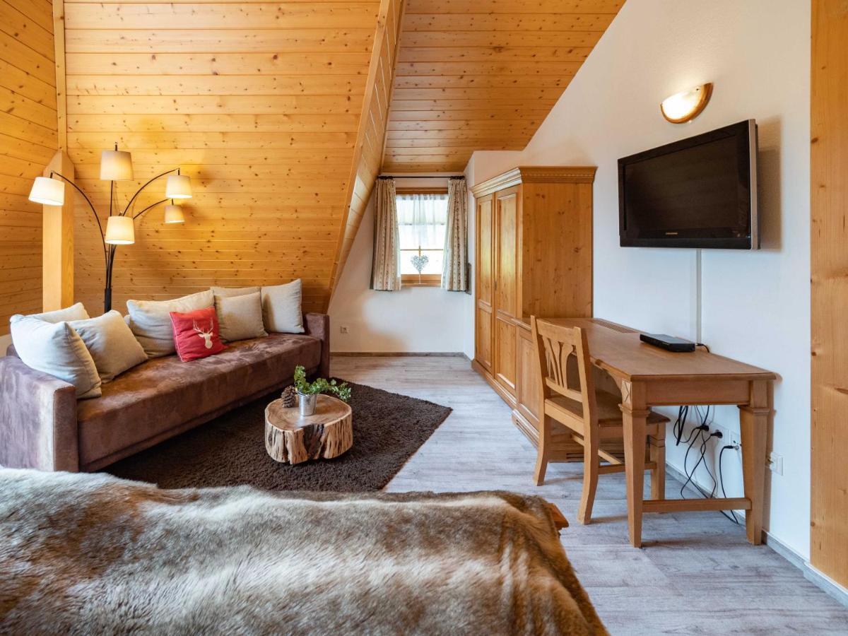Holiday Apartements By Hotel Gruener Baum Feldberg Feldberg  Extérieur photo
