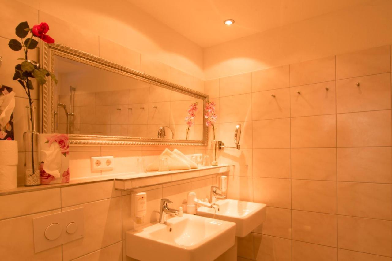 Holiday Apartements By Hotel Gruener Baum Feldberg Feldberg  Extérieur photo